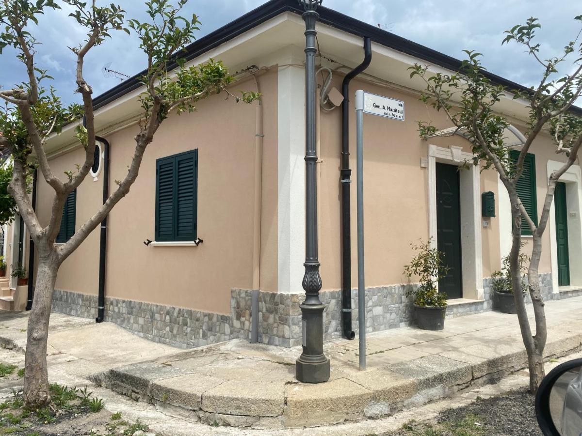 Appartamento Da Antonio Parghelia Bagian luar foto